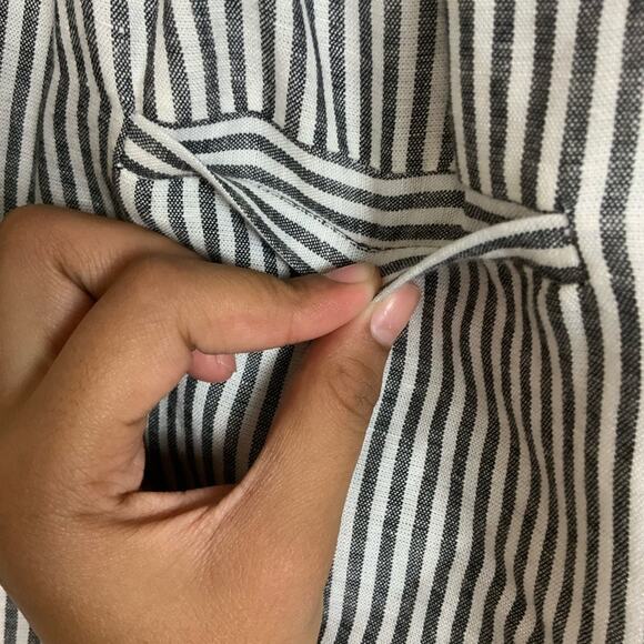 Bershka BSKGIRL Striped Tie Front Pull On Cropped Wide Leg Pant Gray White Small - Picture 6 of 8